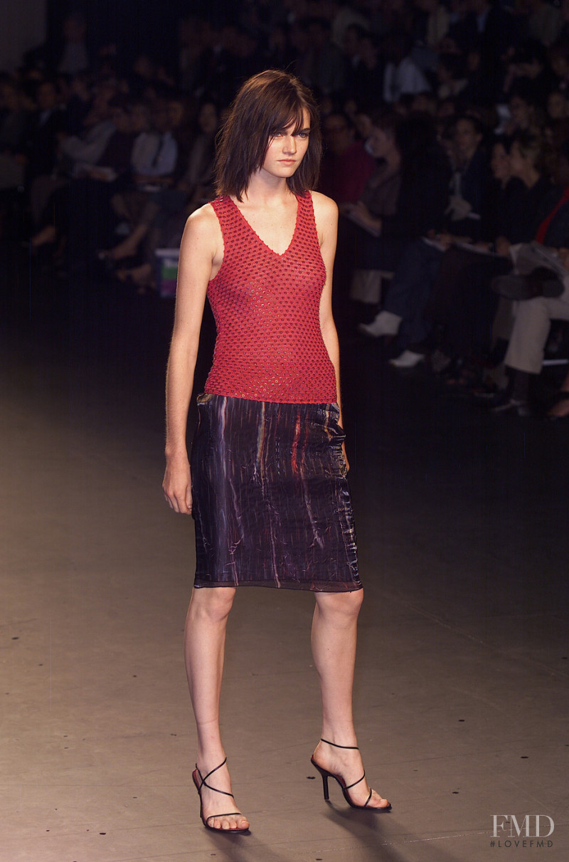 Vivienne Tam fashion show for Spring/Summer 2001