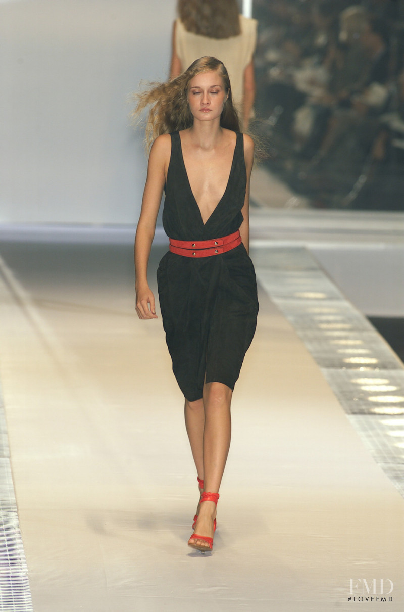 Loewe fashion show for Spring/Summer 2001