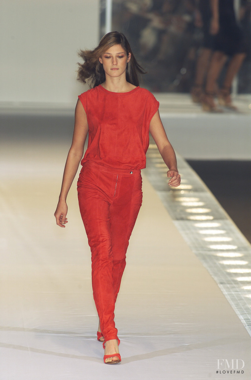 Loewe fashion show for Spring/Summer 2001