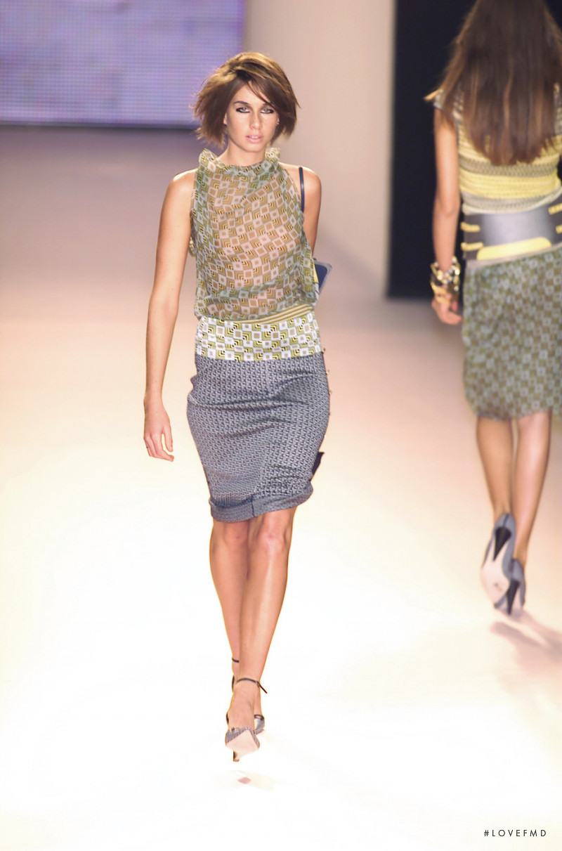 Missoni fashion show for Spring/Summer 2001