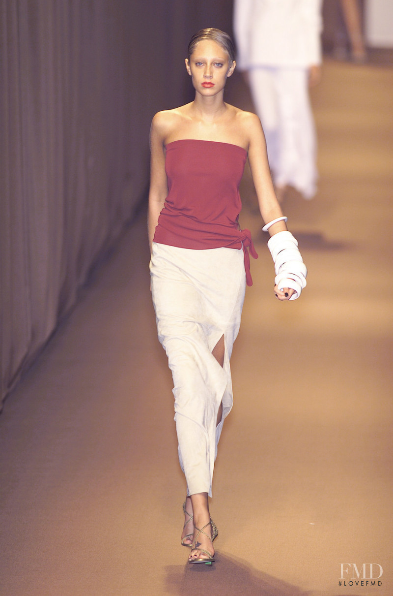 Salvatore Ferragamo fashion show for Spring/Summer 2001