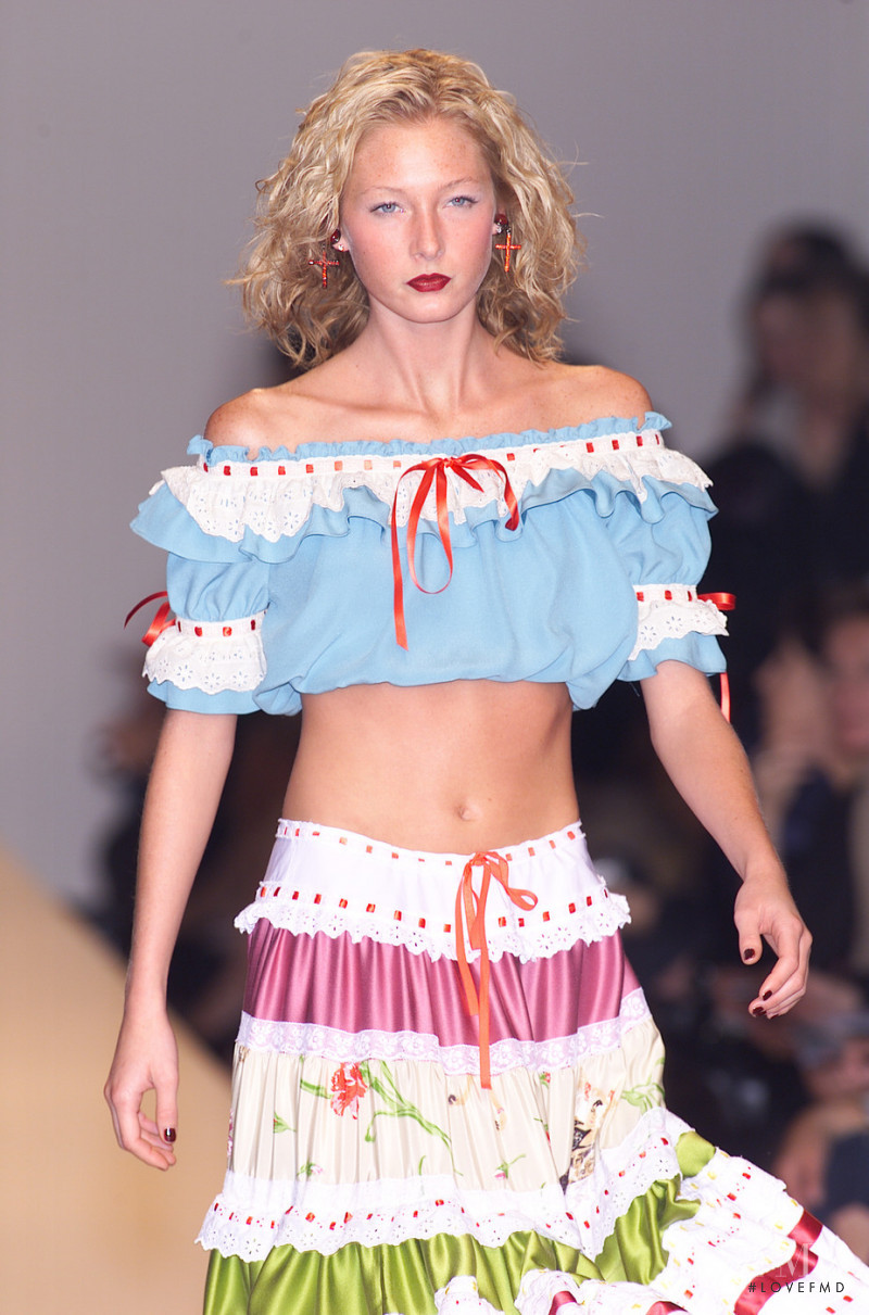 Moschino fashion show for Spring/Summer 2001