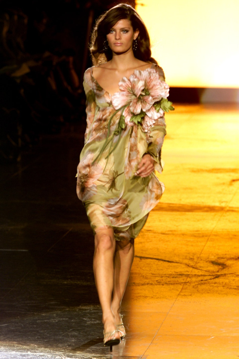 Isabeli Fontana featured in  the Valentino Couture fashion show for Spring/Summer 2002