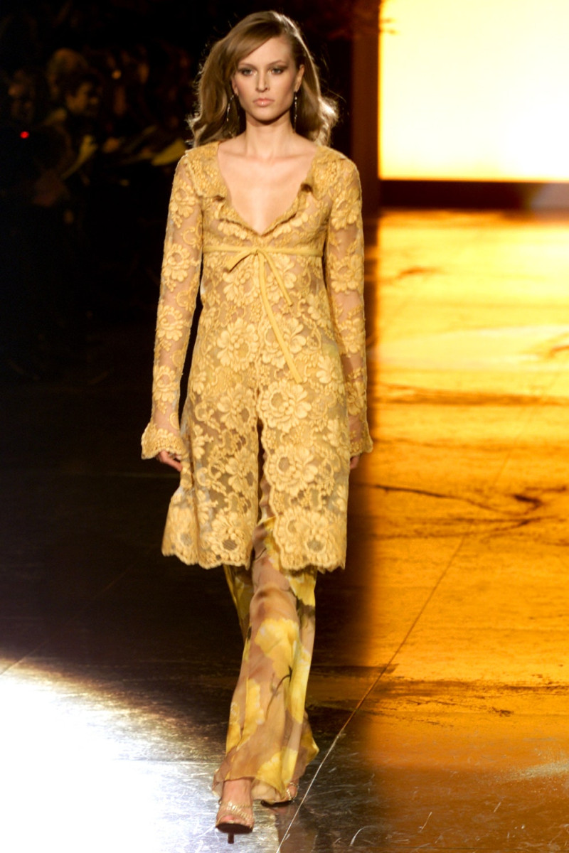 Valentino Couture fashion show for Spring/Summer 2002