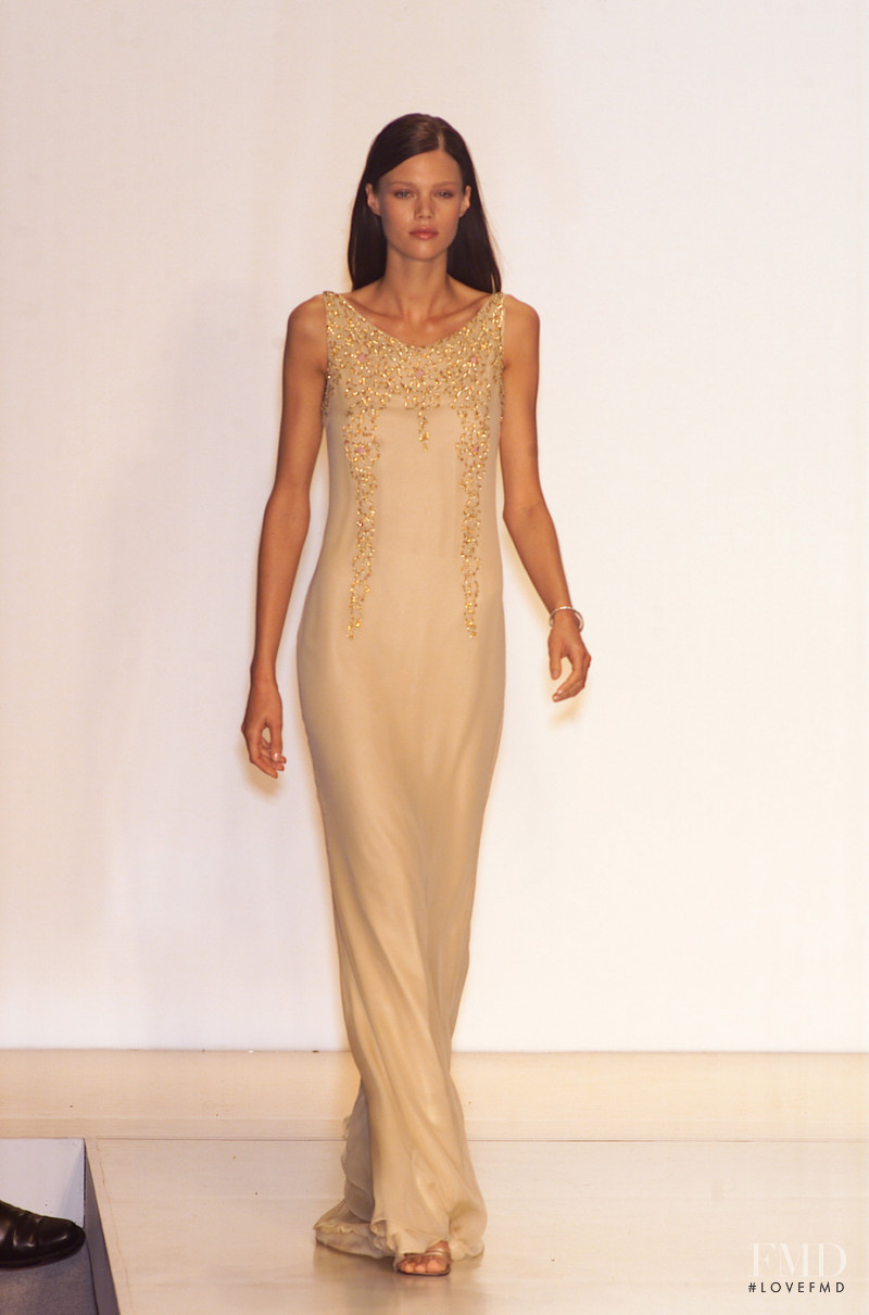 Halston fashion show for Spring/Summer 2001