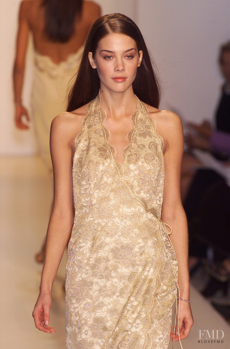 Halston fashion show for Spring/Summer 2001