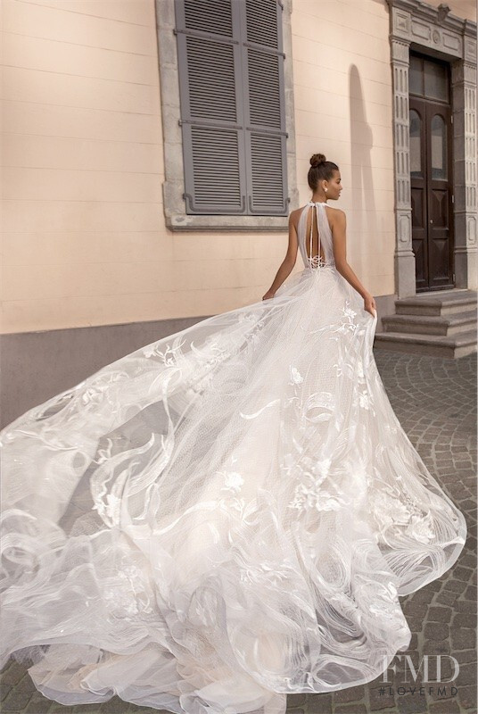 Gulsina Kalimullina featured in  the Elihav Sasson\'s lookbook for Spring/Summer 2020