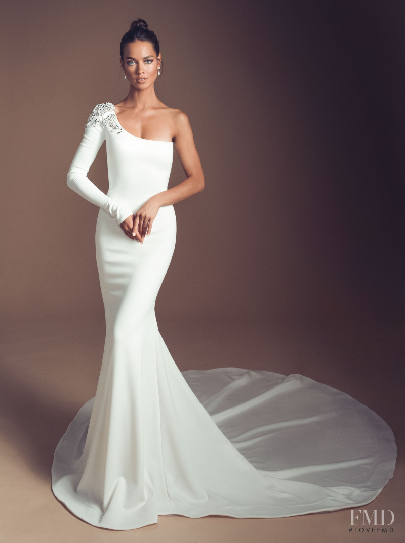 Gulsina Kalimullina featured in  the Elihav Sasson\'s lookbook for Autumn/Winter 2019