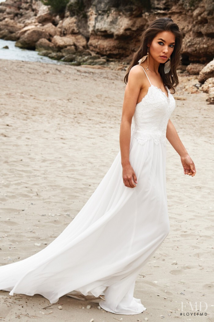 Gulsina Kalimullina featured in  the Linea Raffaelli Bridal lookbook for Spring/Summer 2020