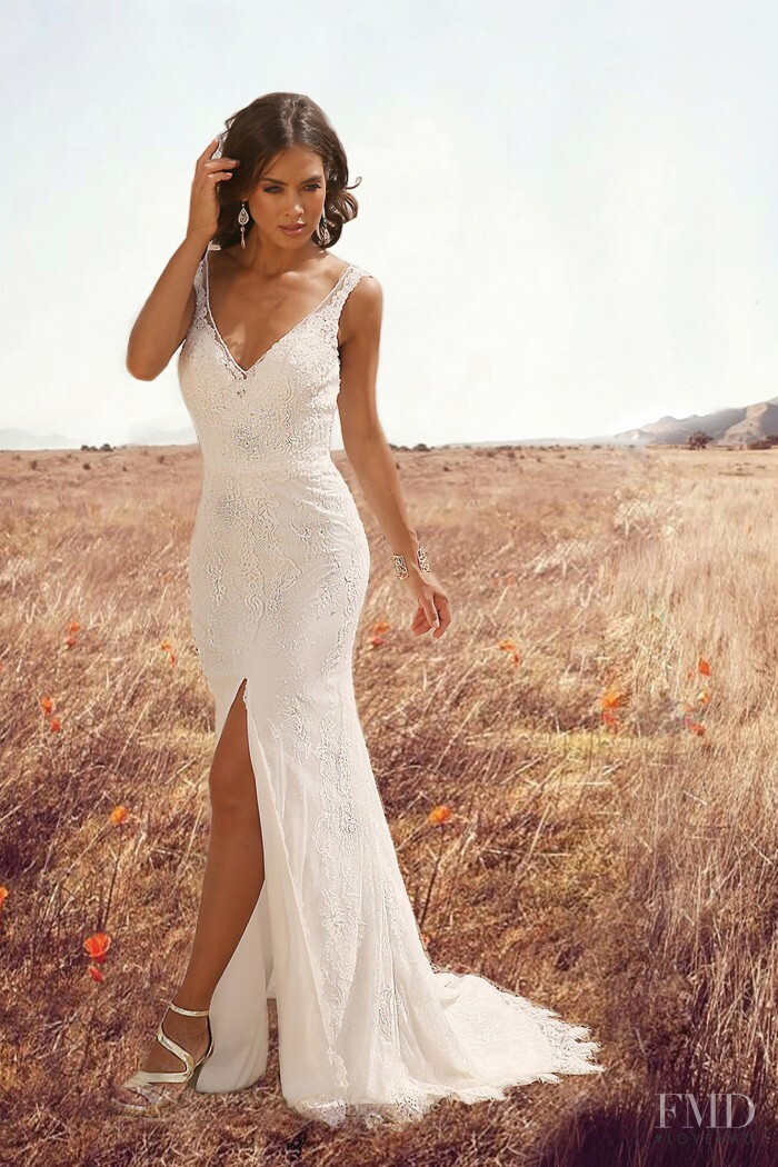 Gulsina Kalimullina featured in  the Linea Raffaelli Bridal lookbook for Spring/Summer 2020