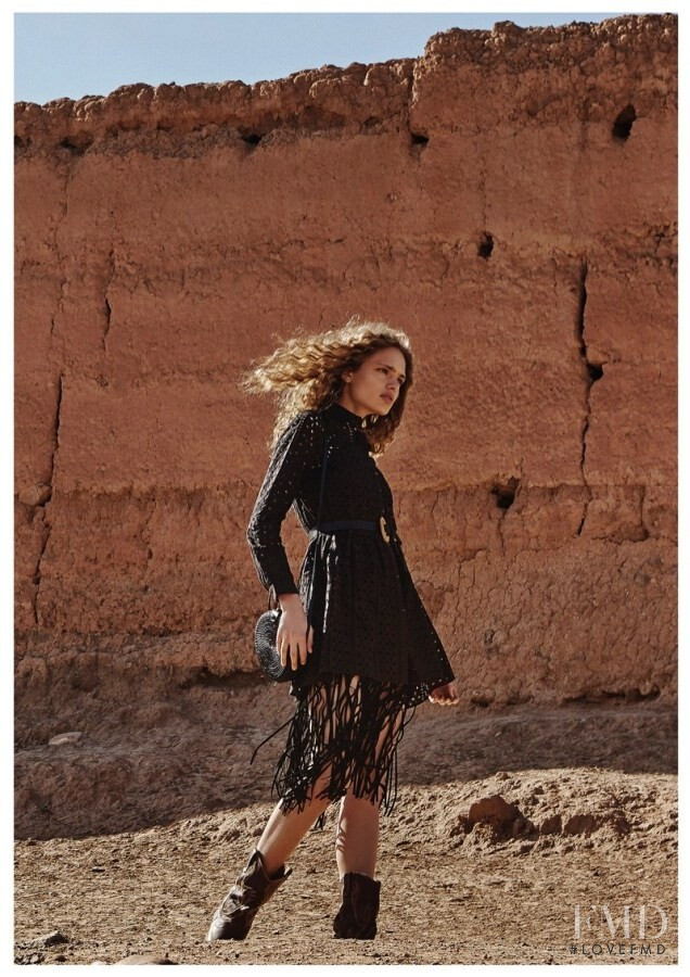 Anna Mila Guyenz featured in  the Stradivarius advertisement for Spring/Summer 2019