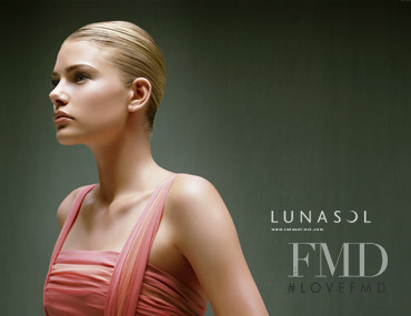 Tori Praver featured in  the Lunasol by Kanebo advertisement for Spring/Summer 2010