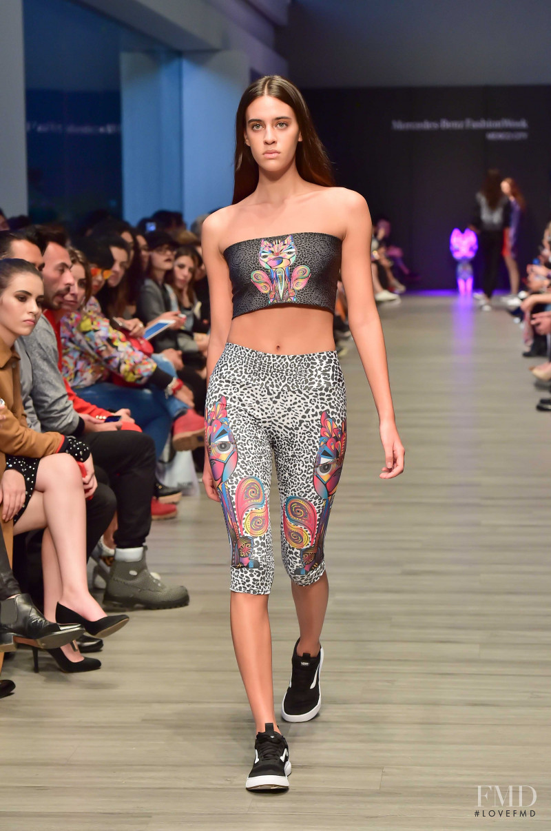 Valentina Lobeira featured in  the Xico fashion show for Spring/Summer 2018