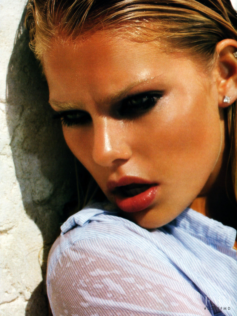 Tori Praver featured in  the Liu Jo Jeans advertisement for Spring/Summer 2007