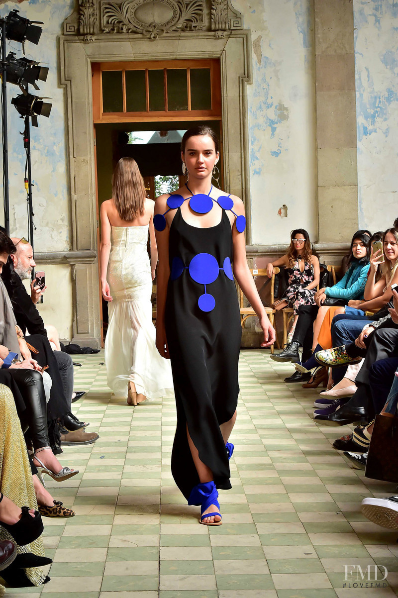 Karla Laviada featured in  the Kris Goyri fashion show for Spring/Summer 2018