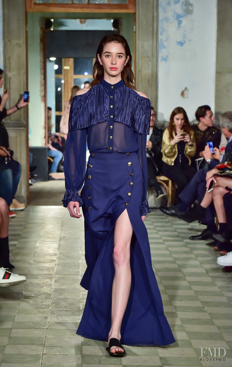 Karime Bribiesca featured in  the Vero Diaz fashion show for Spring/Summer 2018