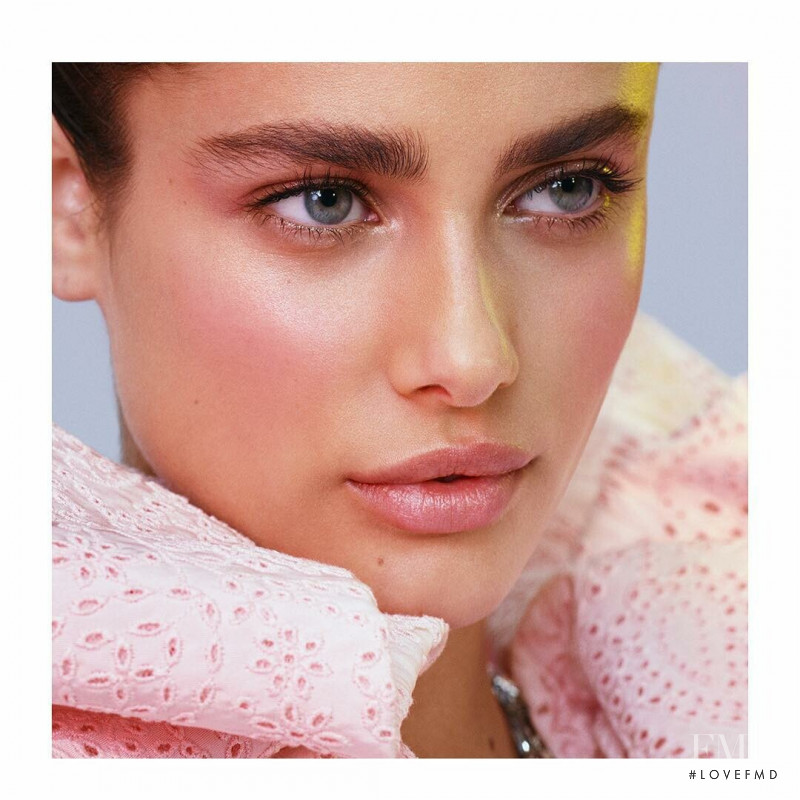 Taylor Hill featured in  the Lancome advertisement for Holiday 2018