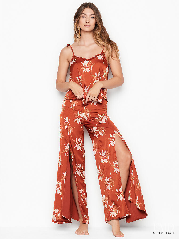 Lorena Rae featured in  the Victoria\'s Secret catalogue for Spring/Summer 2020