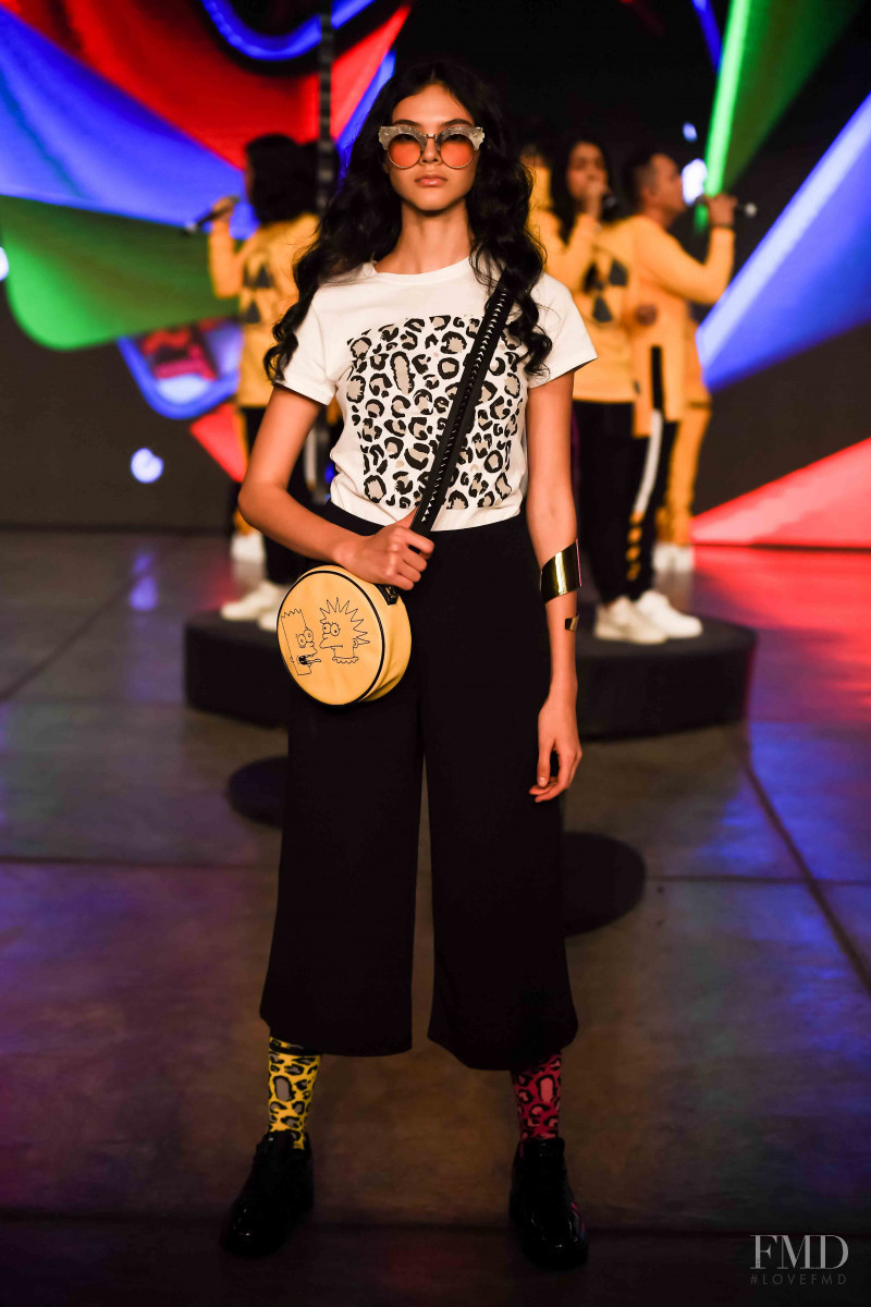 Andrea Tresgallo featured in  the Anuar Layon fashion show for Spring/Summer 2019