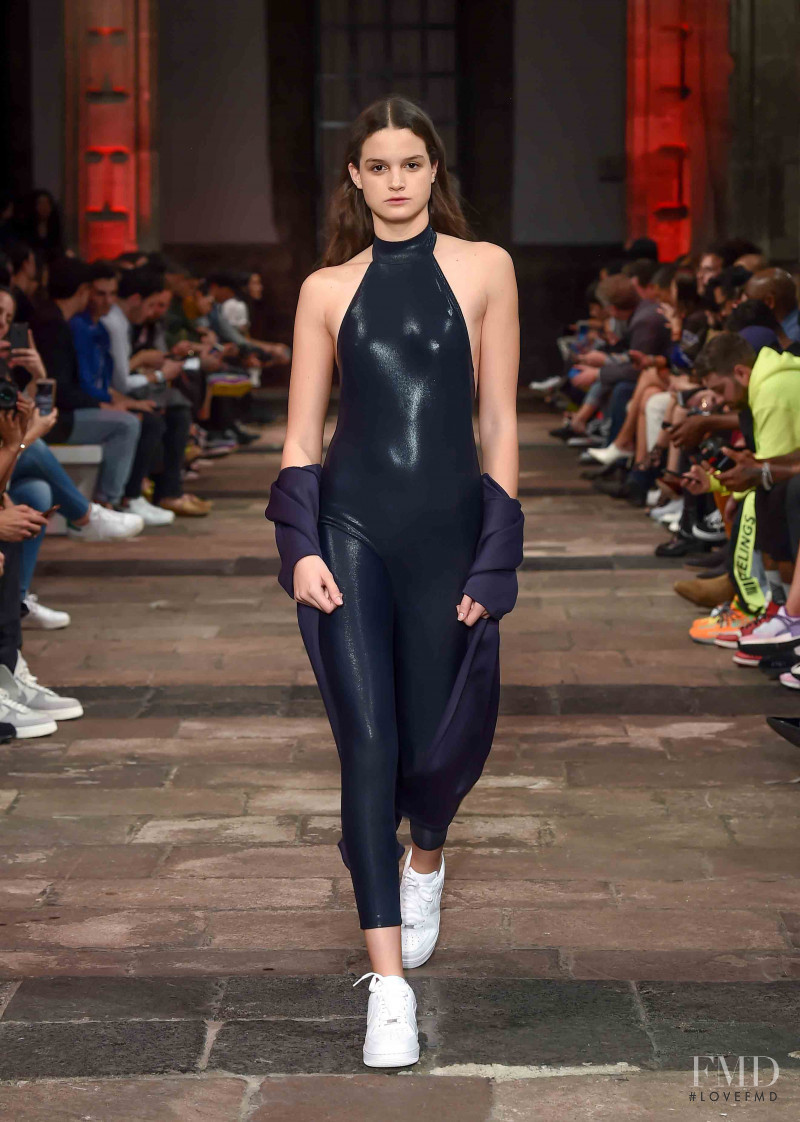 Mariana Heyser featured in  the Maison Manila fashion show for Spring/Summer 2019