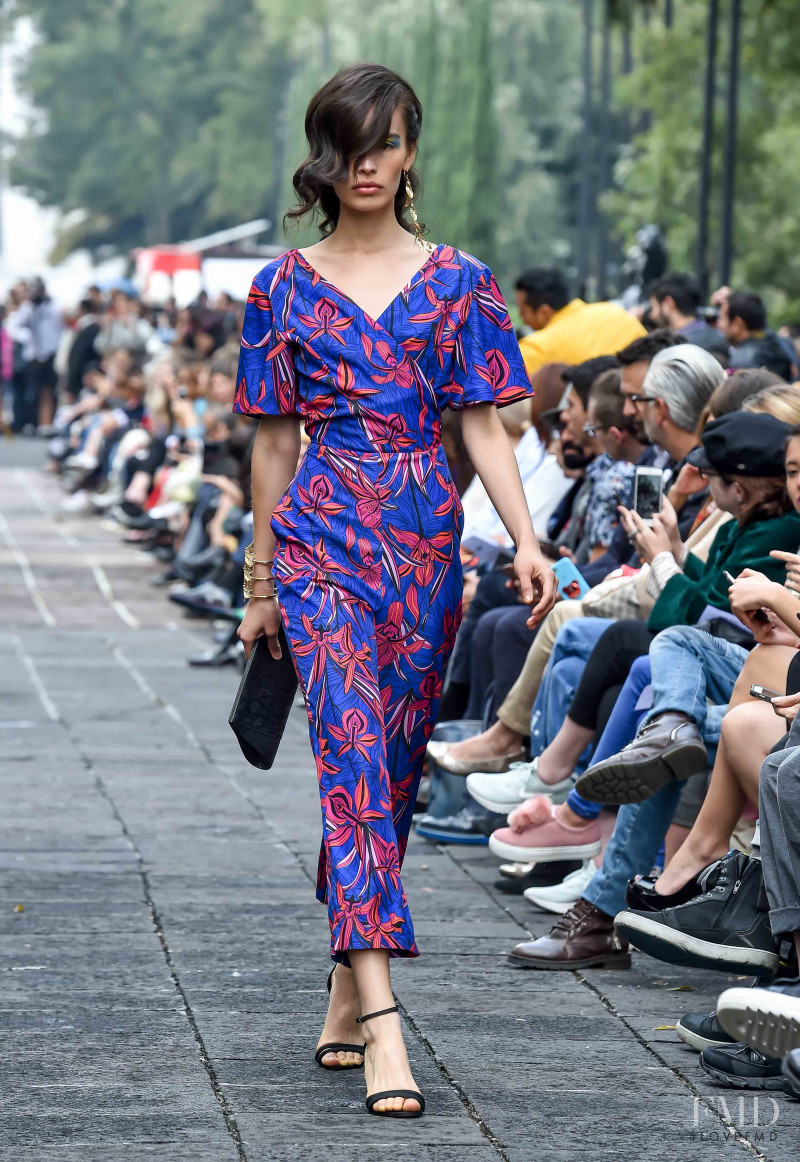 Ana Pau Valle featured in  the Pineda Covalin fashion show for Spring/Summer 2019