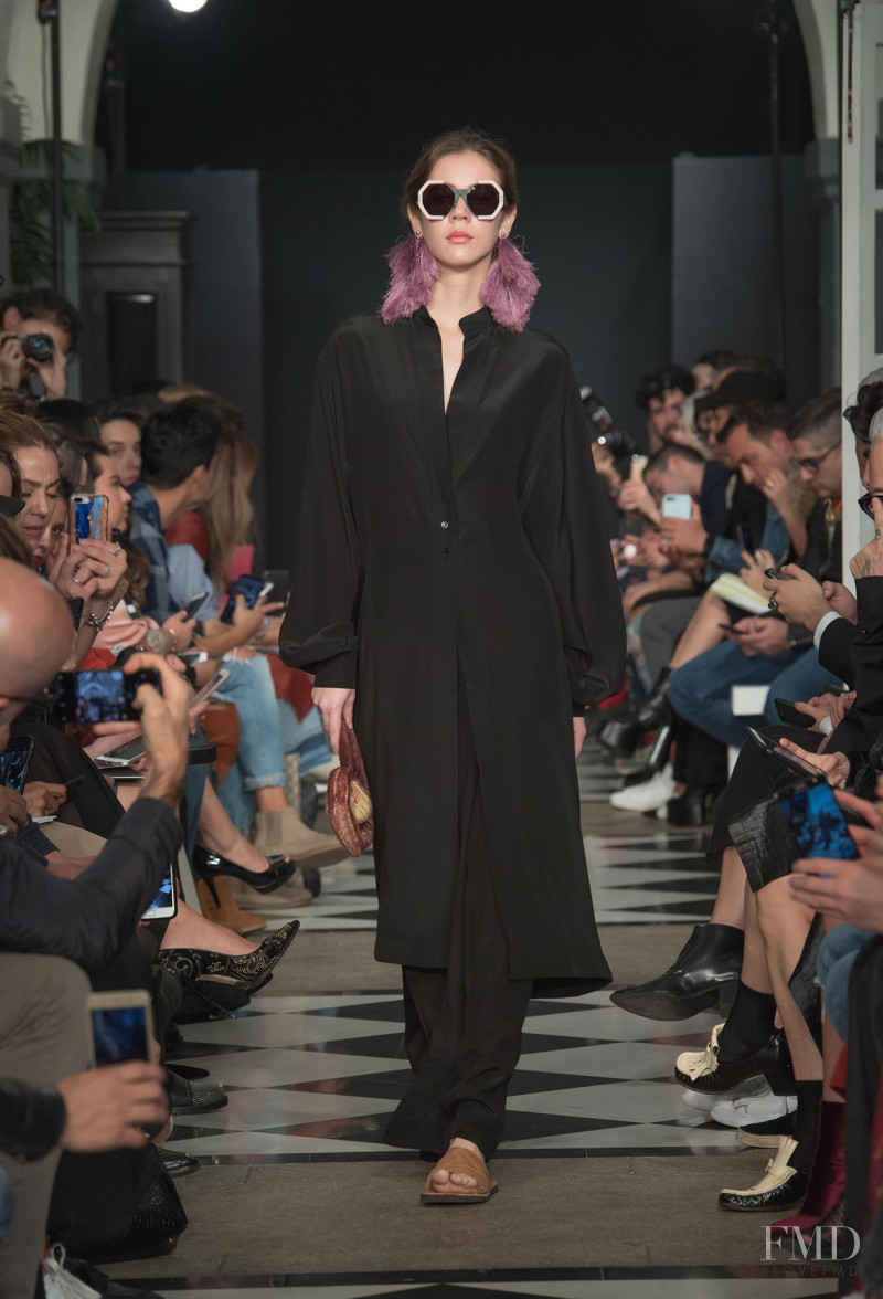 Sarah Cano featured in  the Julia Y Renata fashion show for Spring/Summer 2019