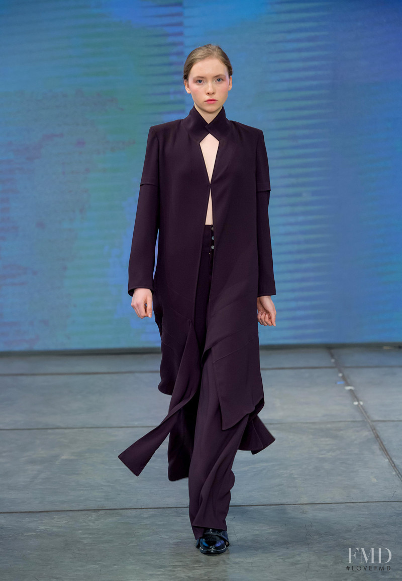 Nina Flores featured in  the Lorena Saravia fashion show for Spring/Summer 2019