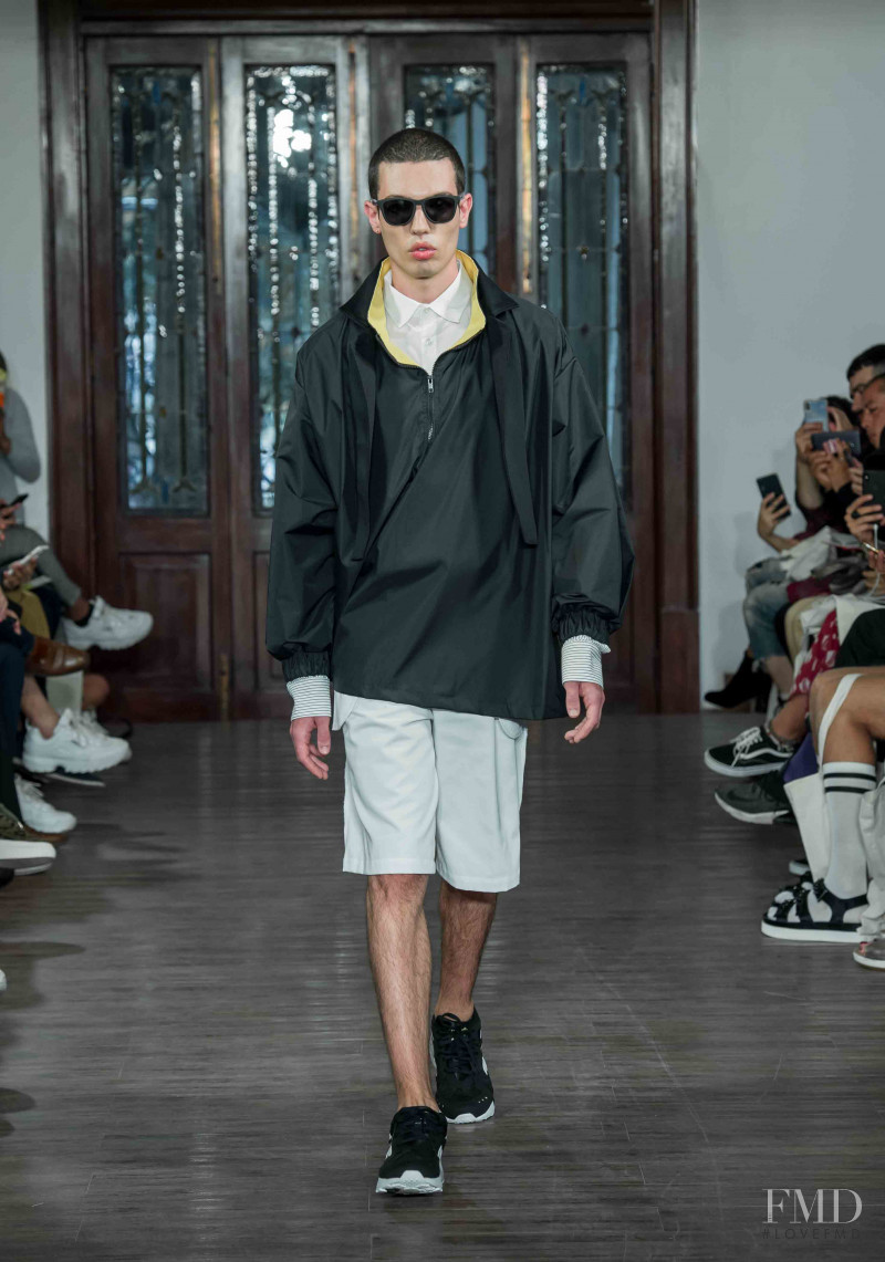 Boyfriend\'s Shirt fashion show for Spring/Summer 2019