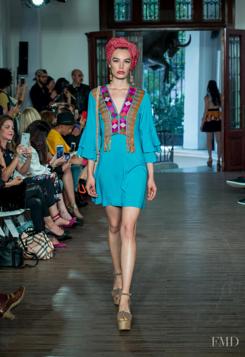 Ana Pau Valle featured in  the Lydia Lavin fashion show for Spring/Summer 2019