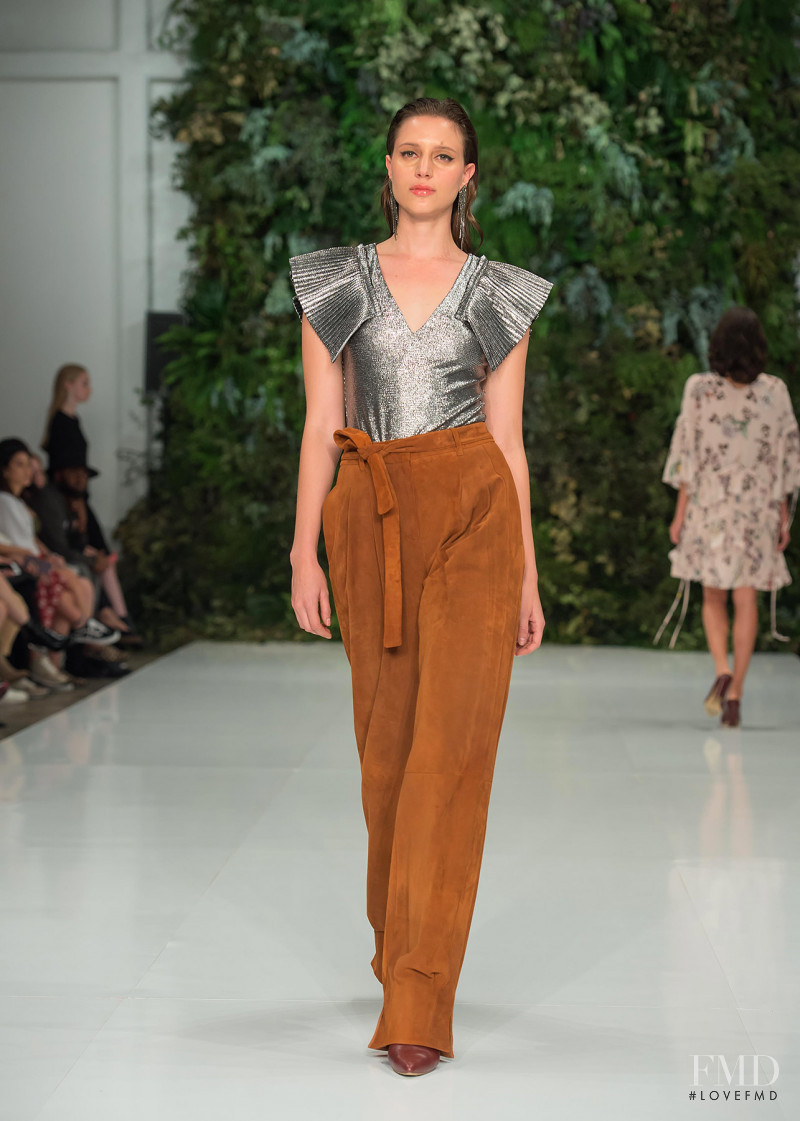 Julio Julio by Francisco Cancino fashion show for Spring/Summer 2019