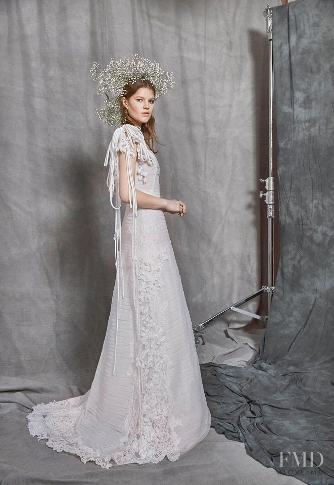 Yolancris Bridal lookbook for Spring/Summer 2019