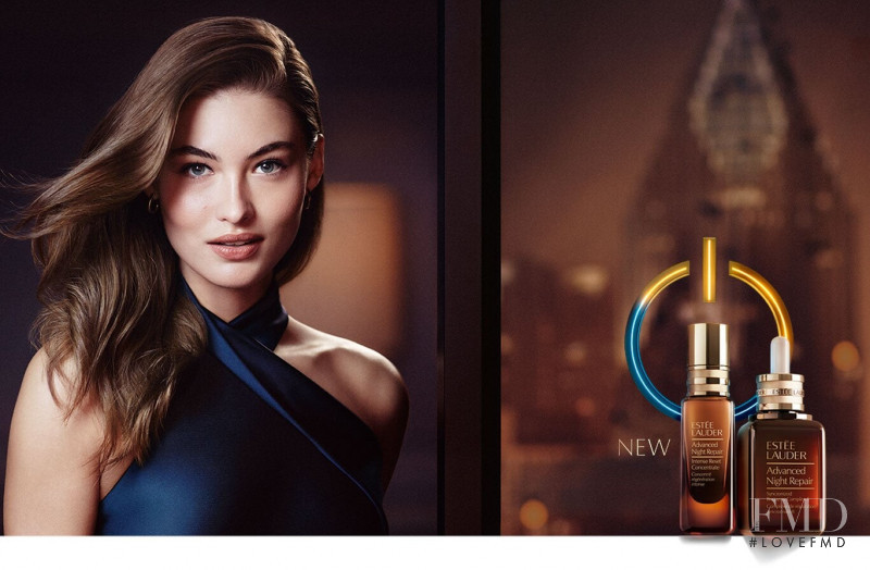 Grace Elizabeth featured in  the Estée Lauder advertisement for Summer 2020