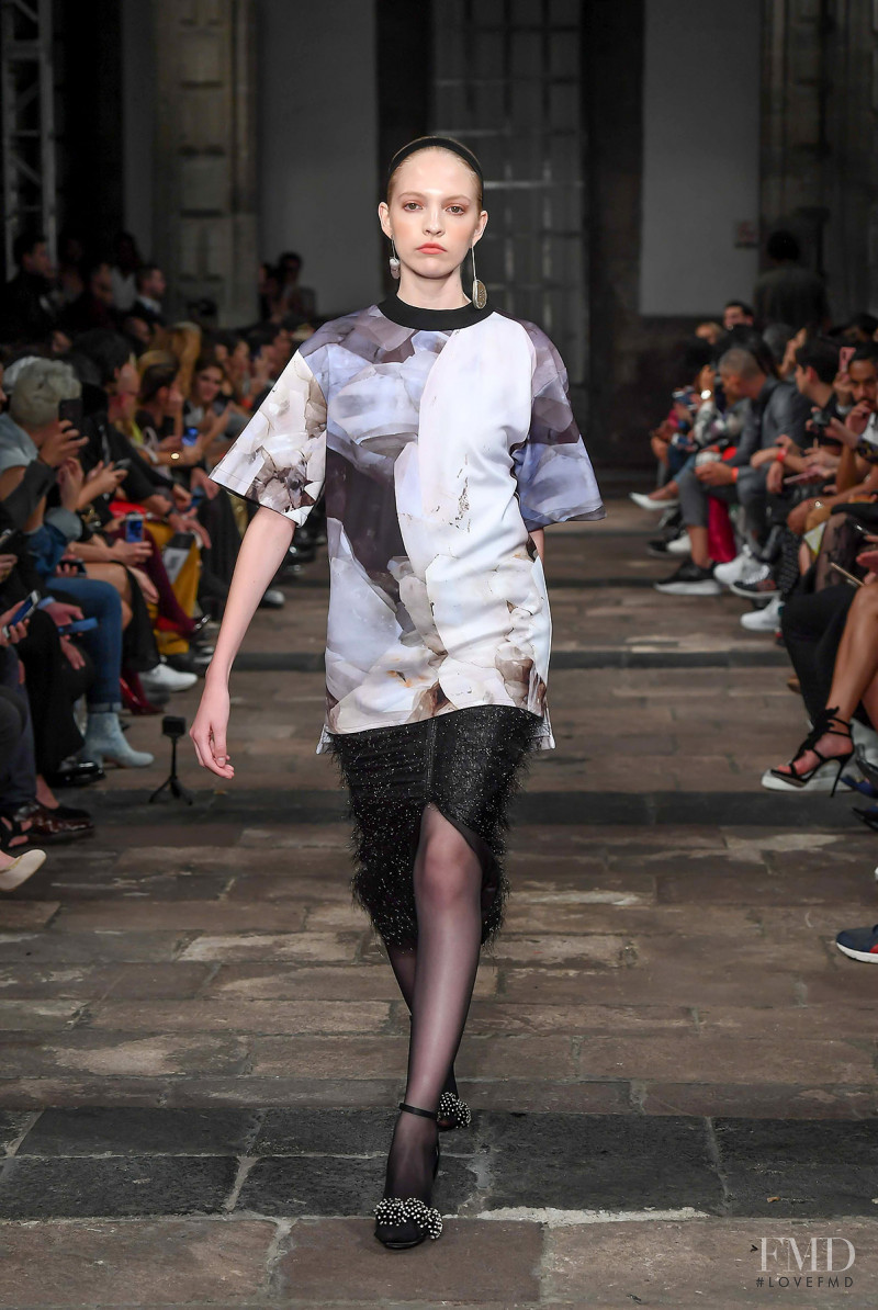 Alejandra Velasco featured in  the Alfredo Martinez fashion show for Spring/Summer 2019