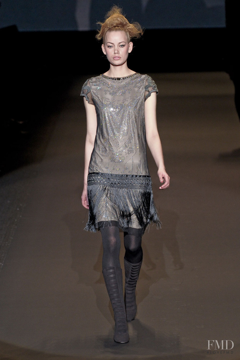 Vivienne Tam fashion show for Autumn/Winter 2011