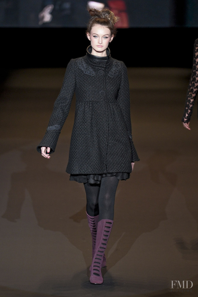 Vivienne Tam fashion show for Autumn/Winter 2011