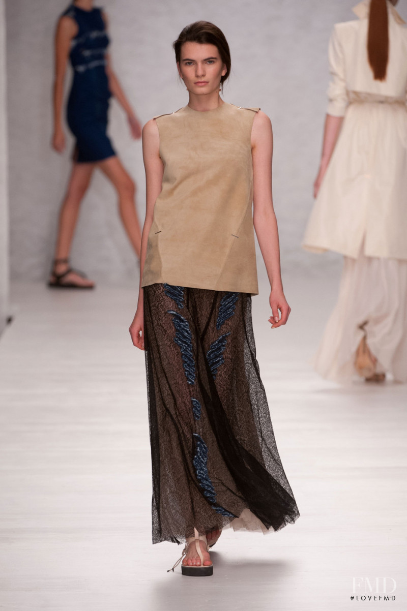 Marios Schwab fashion show for Spring/Summer 2014