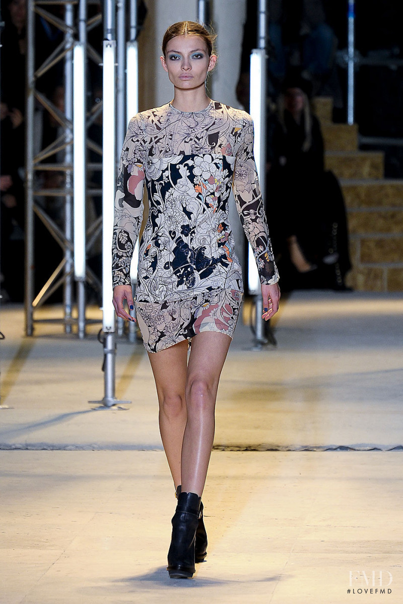 Cacharel fashion show for Autumn/Winter 2011