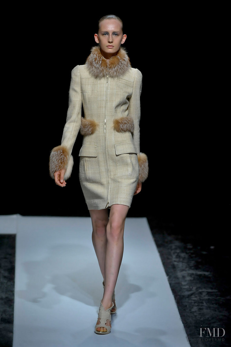 Maxime Simoëns fashion show for Autumn/Winter 2011