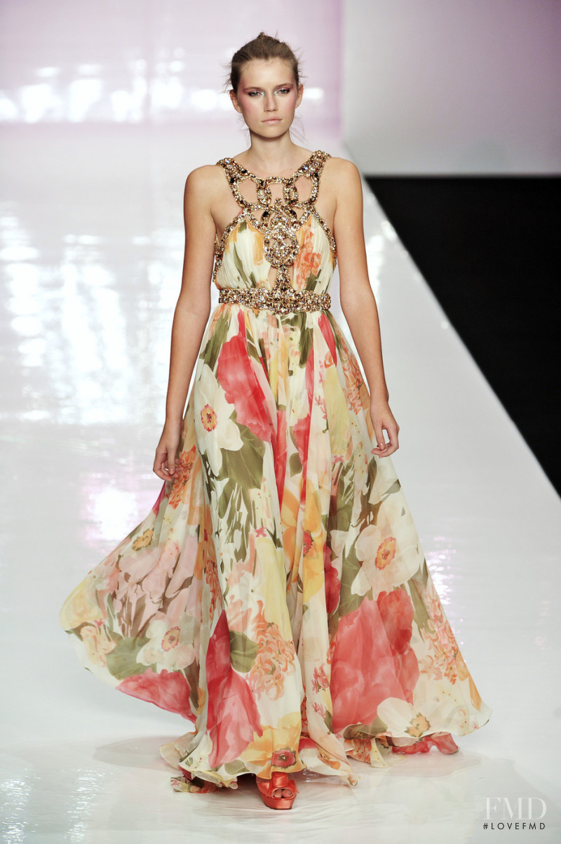 Jenny Packham fashion show for Spring/Summer 2009