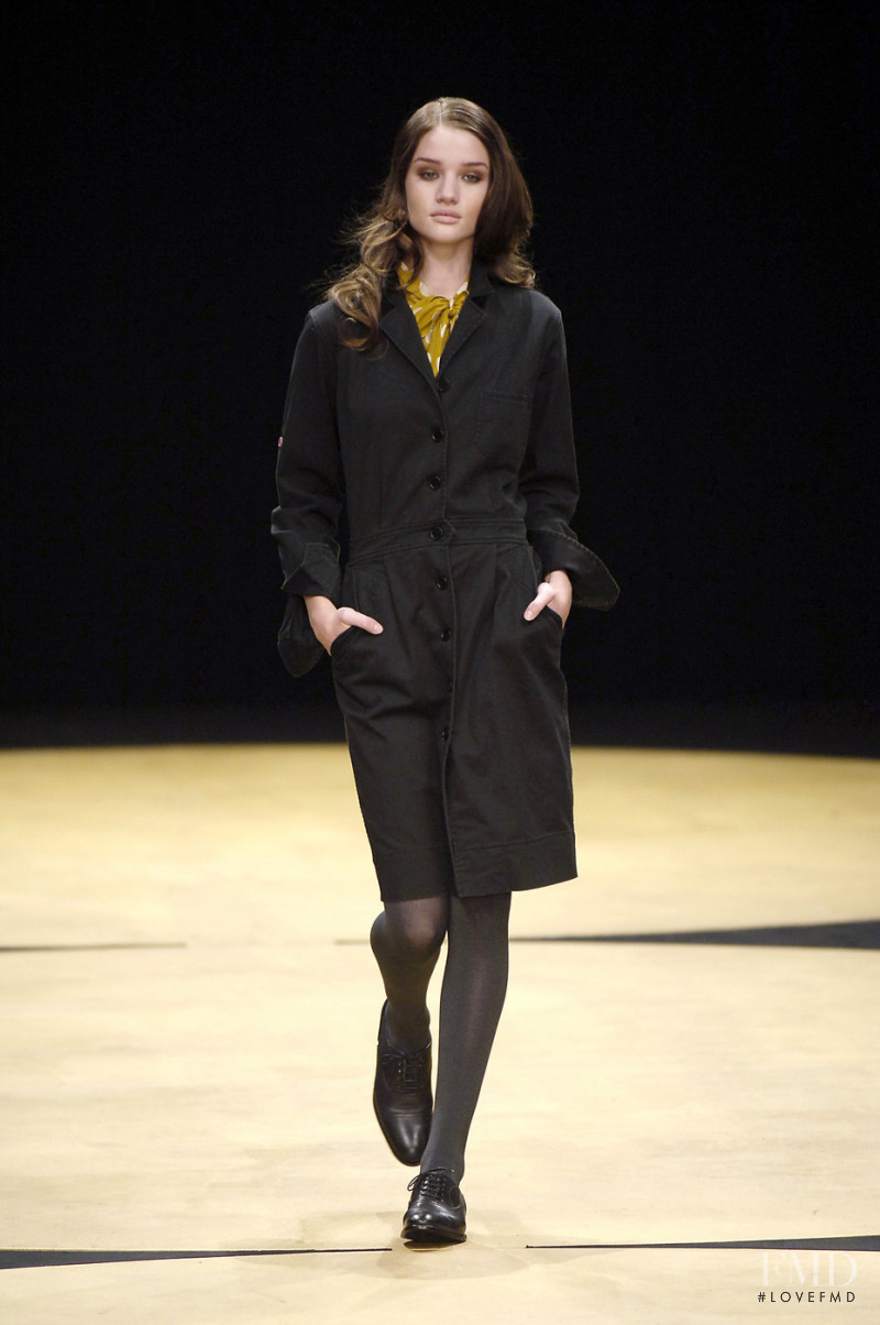 Rosie Huntington-Whiteley featured in  the Paul Smith fashion show for Autumn/Winter 2006