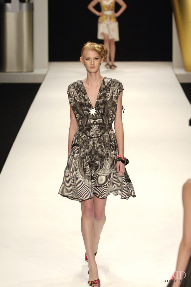 Basso & Brooke fashion show for Spring/Summer 2006