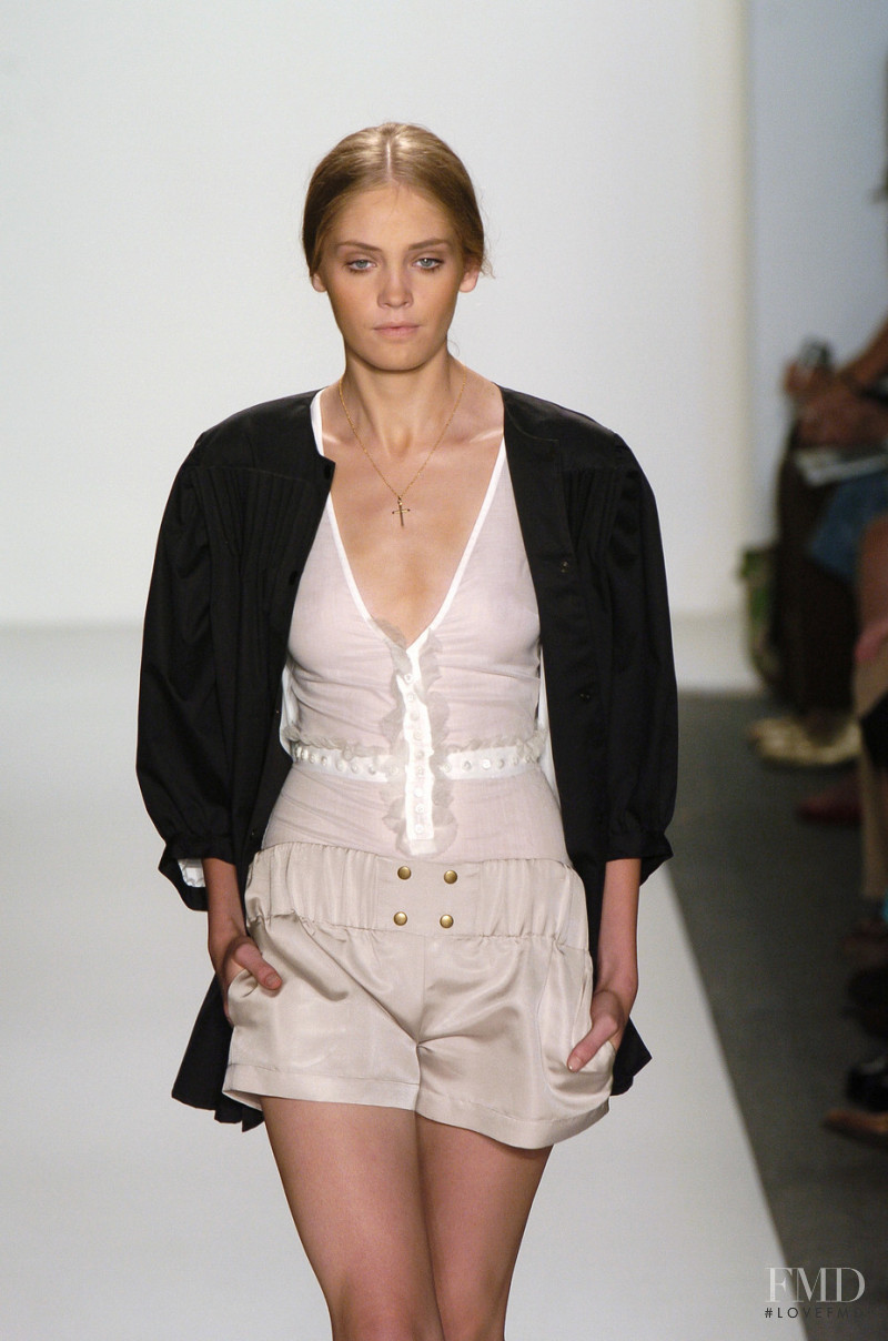 Alice Roi fashion show for Spring/Summer 2006