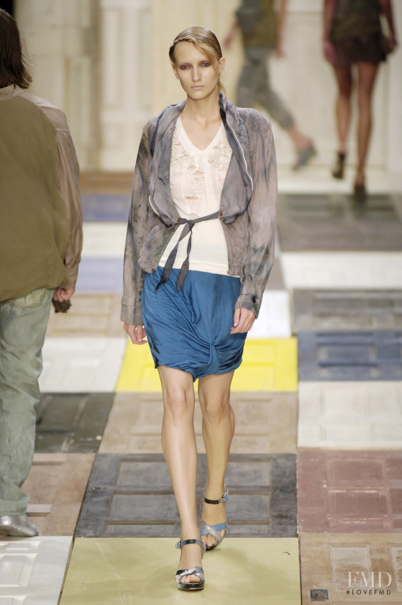 Robert Cary Williams fashion show for Spring/Summer 2006