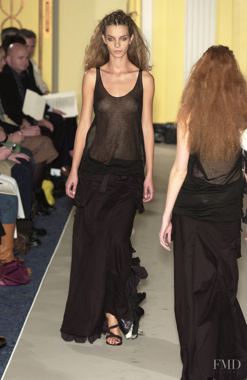 John Rocha fashion show for Spring/Summer 2005