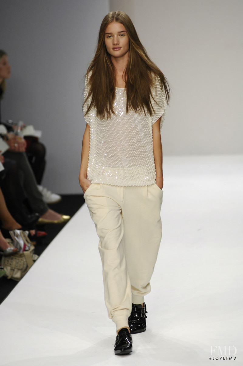 Rosie Huntington-Whiteley featured in  the Ashish fashion show for Spring/Summer 2008