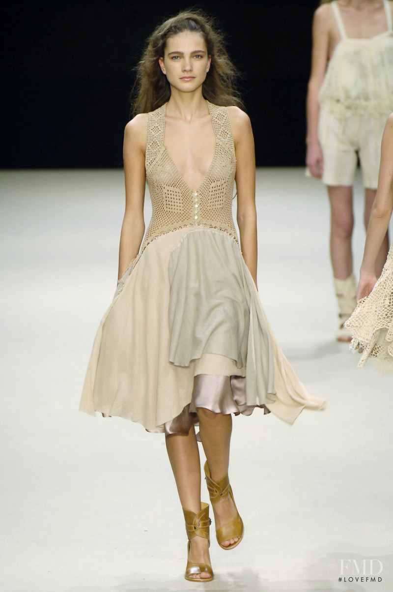 Bora Aksu fashion show for Spring/Summer 2006