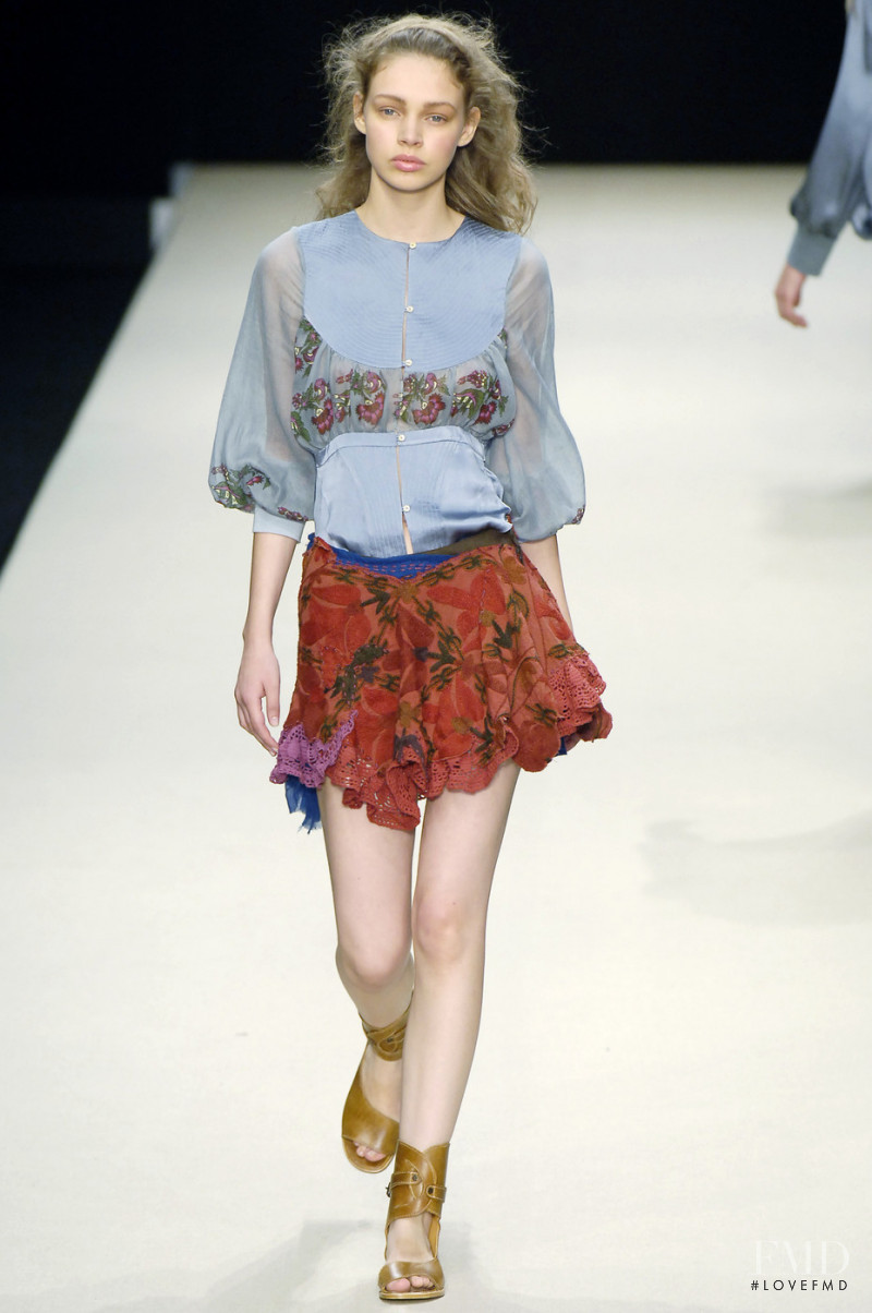 Bora Aksu fashion show for Spring/Summer 2006