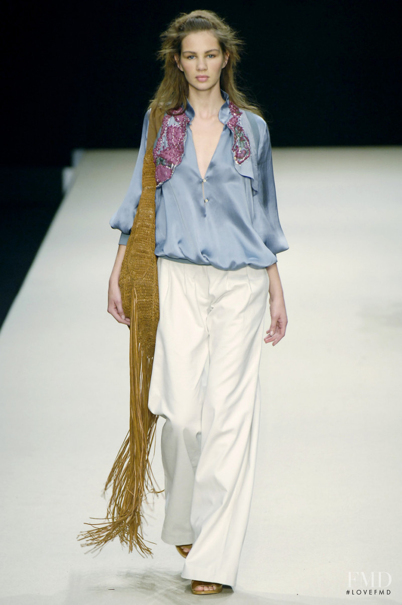 Bora Aksu fashion show for Spring/Summer 2006