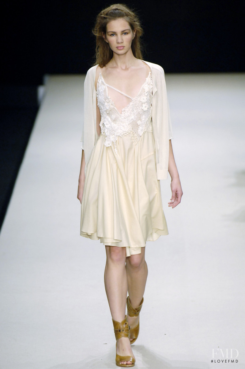 Bora Aksu fashion show for Spring/Summer 2006