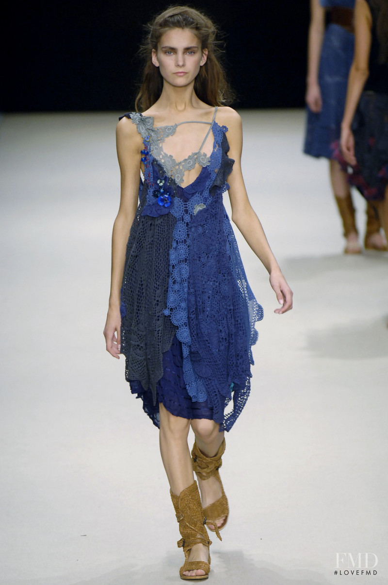 Bora Aksu fashion show for Spring/Summer 2006